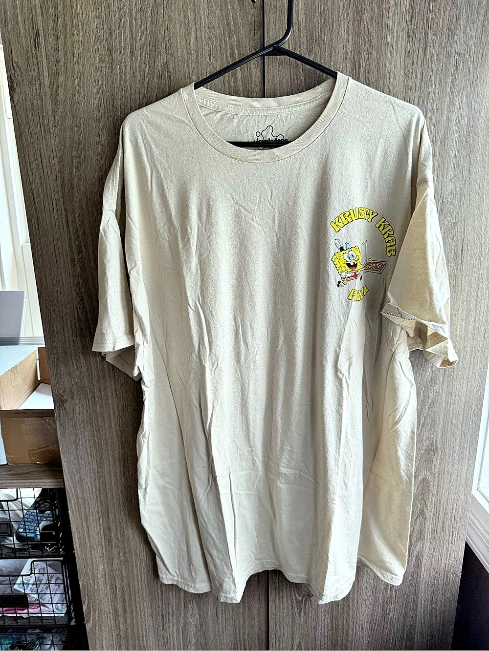 Nickelodeon SpongeBob Krusty Krab Pizza Graphic Tee